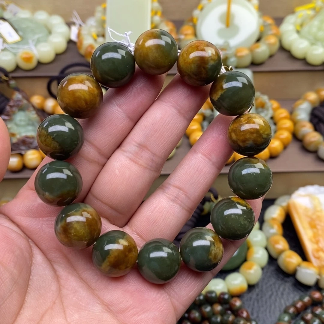 透闪石质玉未镶嵌手串