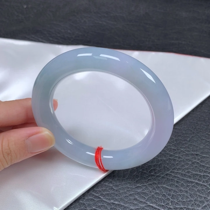 翡翠未镶嵌手镯（圆镯）