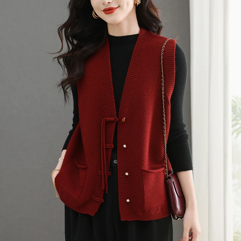 新中式女装2025年新款针织马甲外套春秋大码时髦洋气毛衣马夹开衫