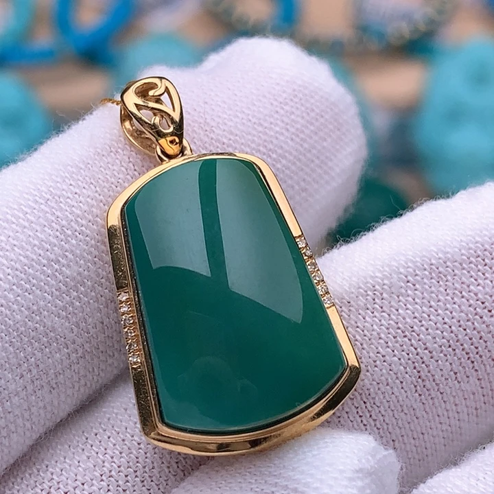 绿松石18K金镶嵌珠宝奇石