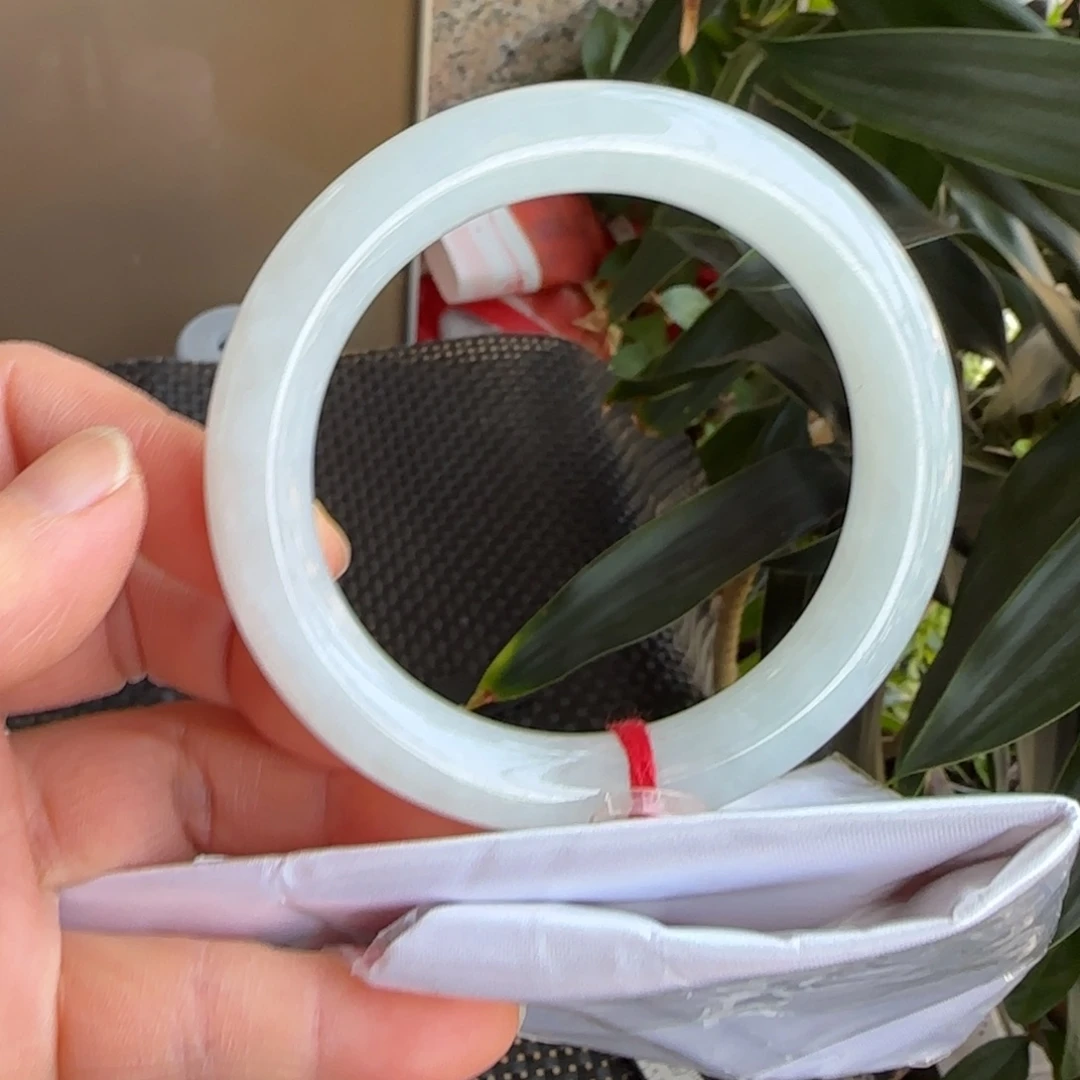 翡翠未镶嵌手镯55.3圆条手镯