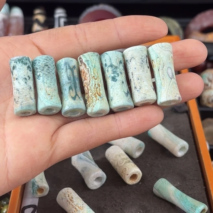 满***）玛瑙/玉髓未镶嵌颈饰