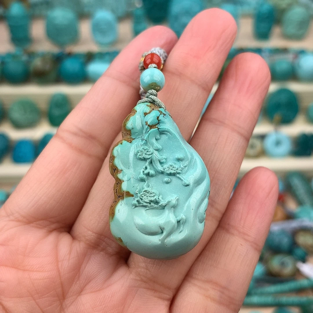 泰***鲸绿松石未镶嵌珠宝奇石