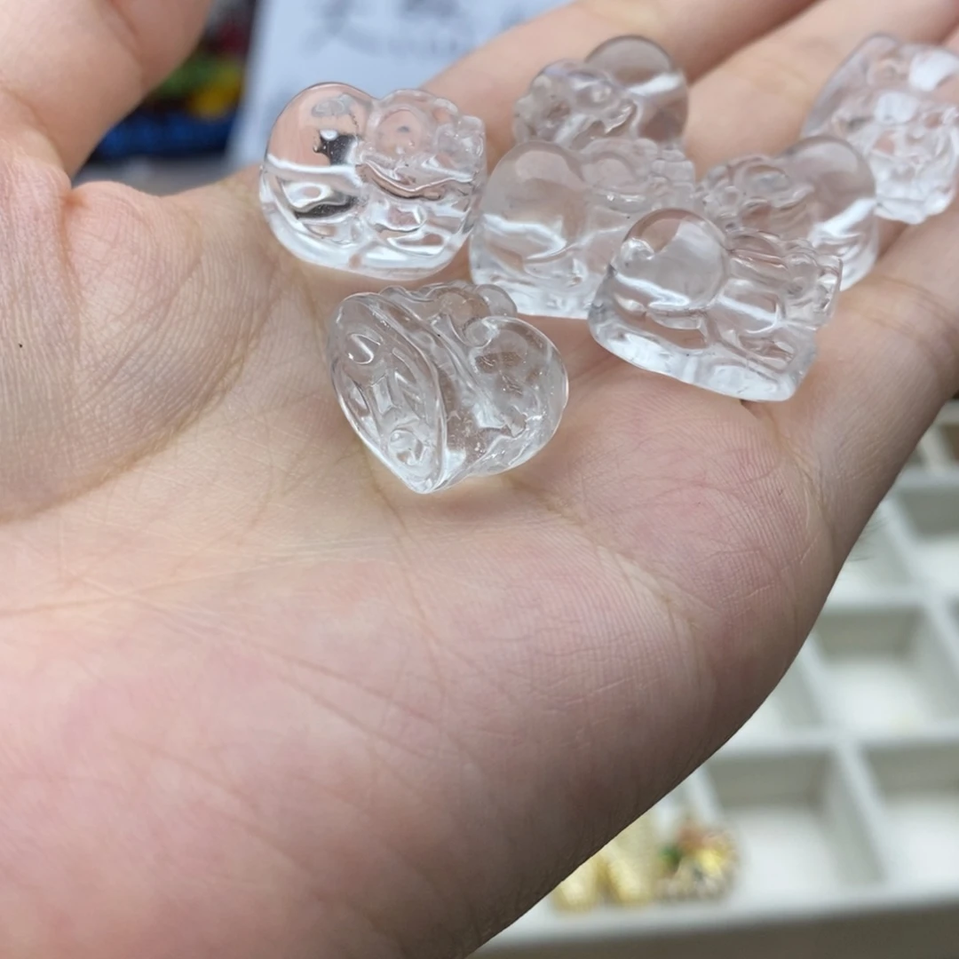 玛瑙/玉髓未镶嵌珠宝半成品一个白水晶貔犰B160