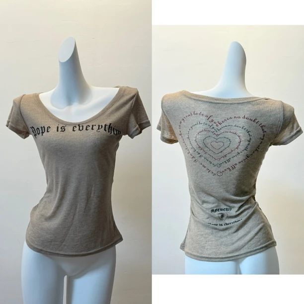 【373】透款！心动循环字母修身印花短袖上衣