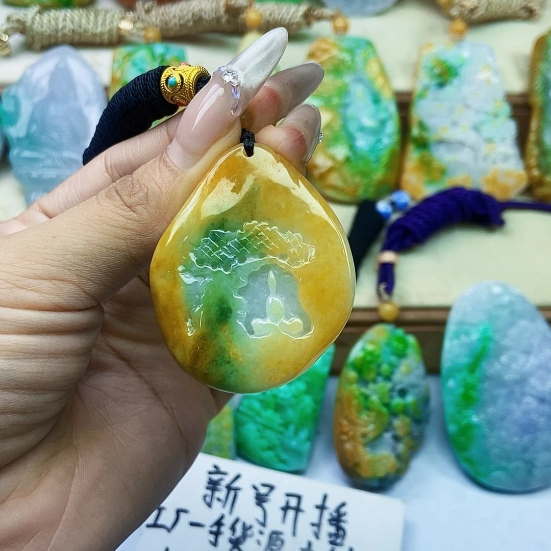 定制翡翠未镶嵌翡翠