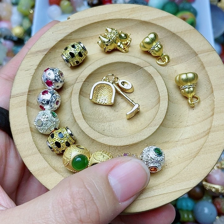 ****心和田玉（糖玉）未镶嵌手链手串