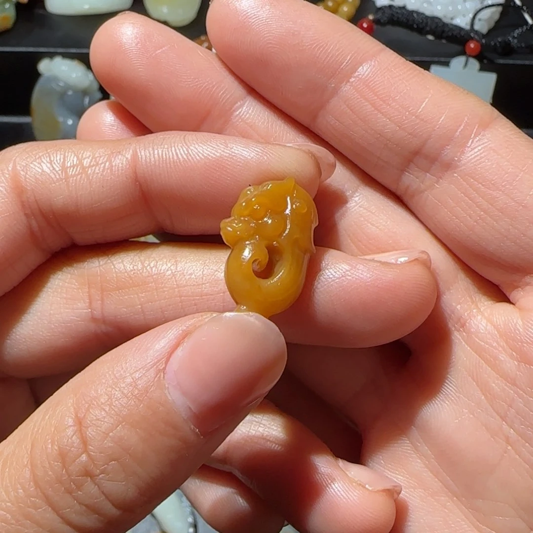 和田玉颈饰未镶嵌小**悲