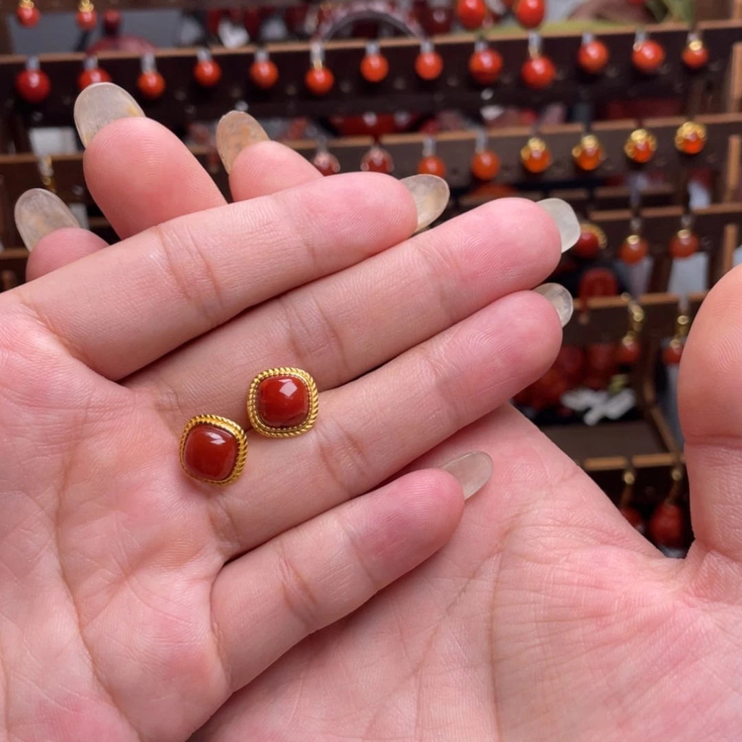 【闪购商品】南红玛瑙耳钉银S925镶嵌肥***贤