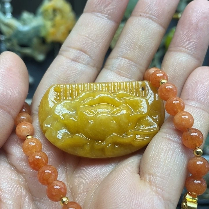 未镶嵌蛇纹石玉颈饰