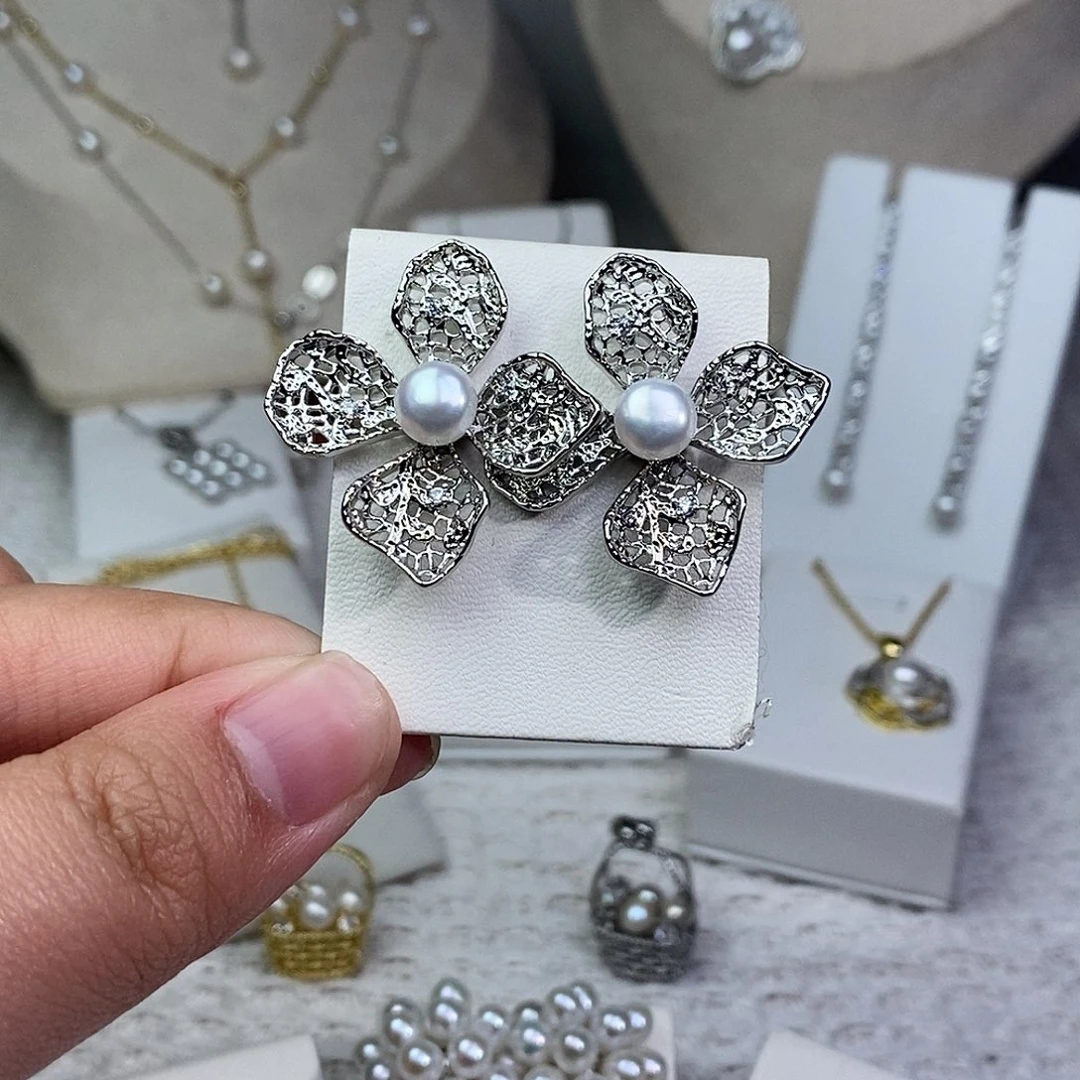 银S925镶嵌淡水珍珠耳饰