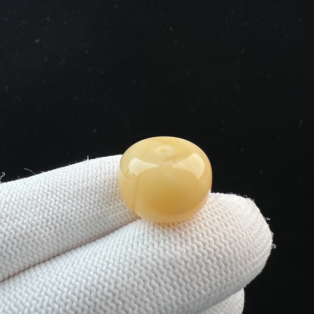 R3846天然原矿蜜蜡 鸡油黄 墩子 16.5*11.6mm抖音基地质检发货