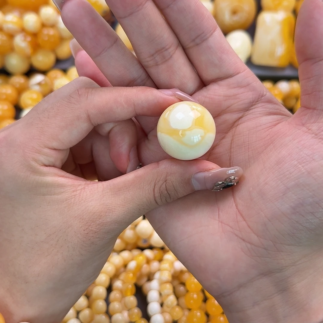 蜜蜡未镶嵌珠宝奇石27mm 11.6g