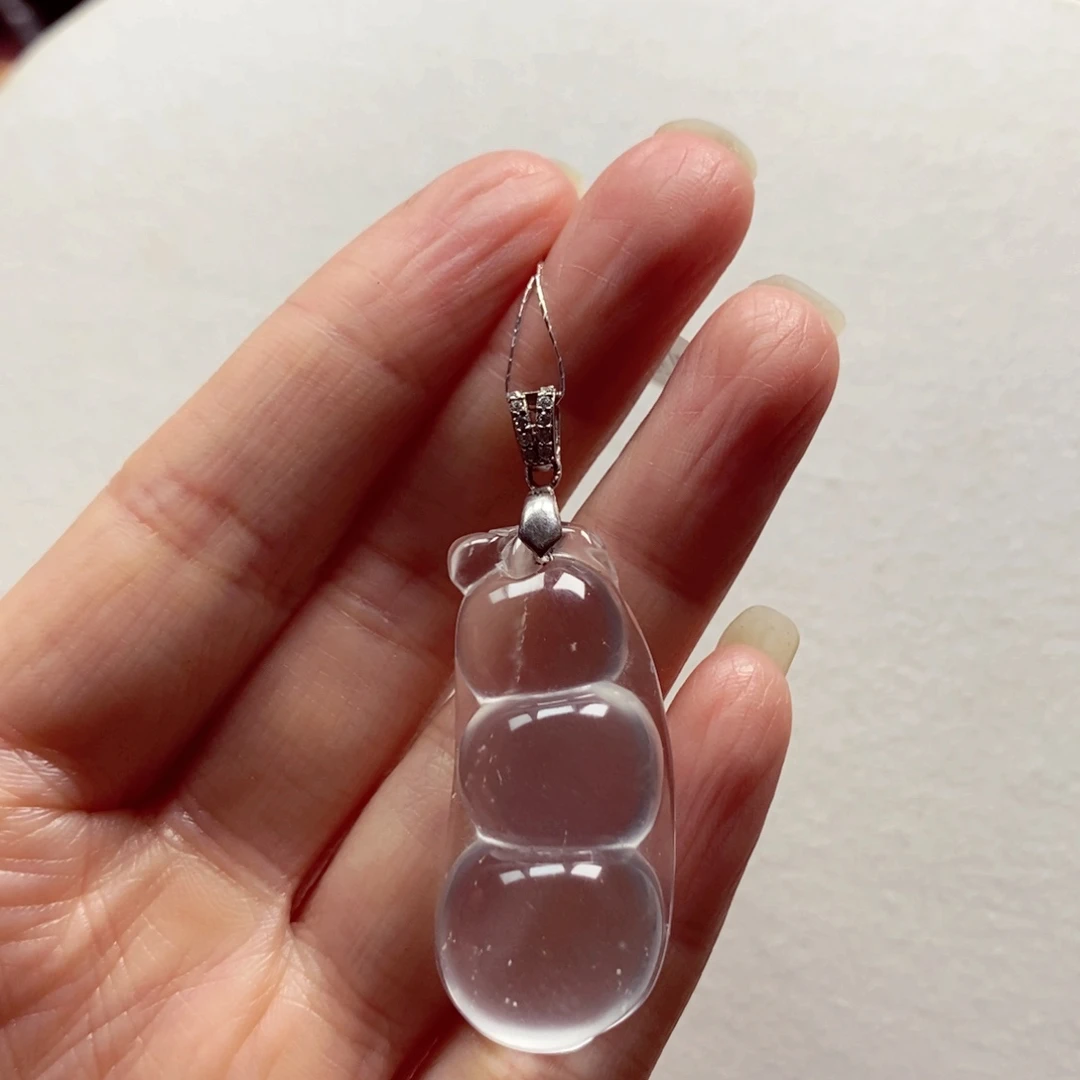 石英质玉未镶嵌颈饰