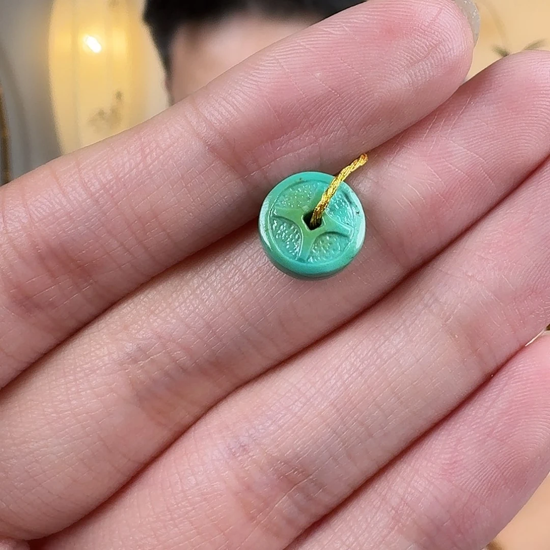 绿松石未镶嵌挂件