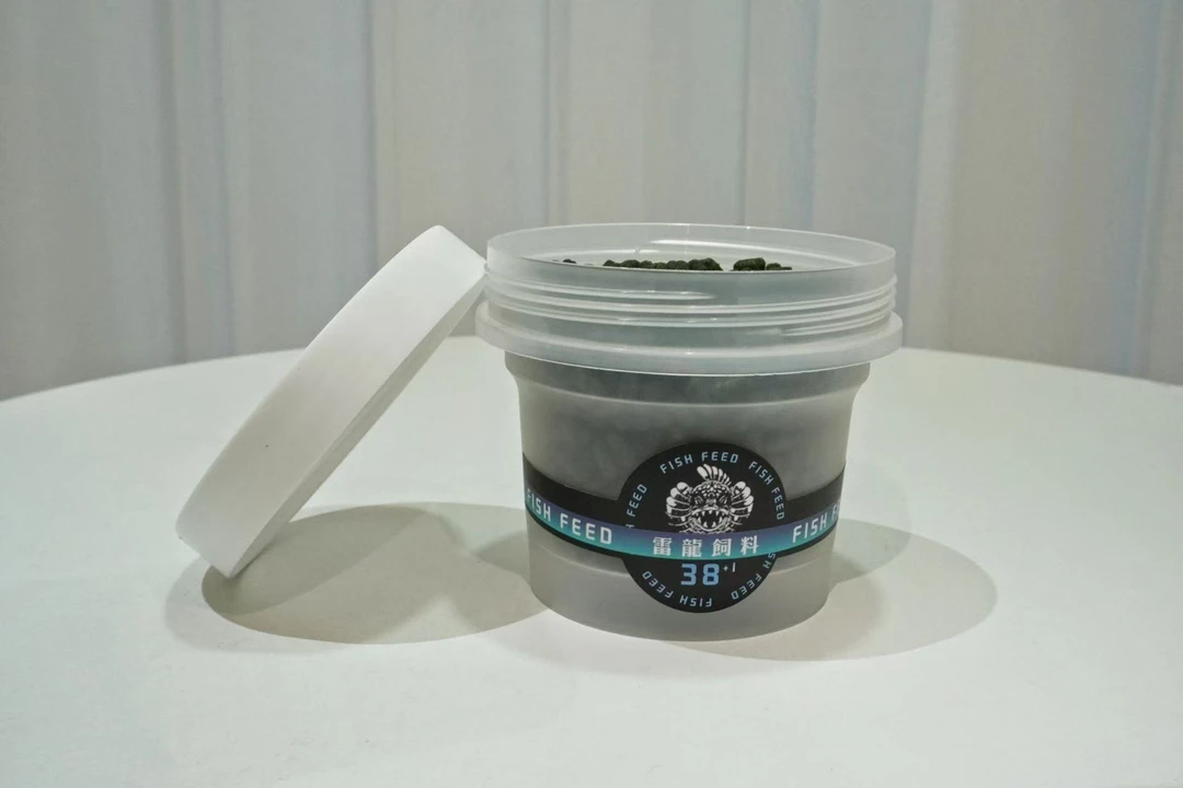 38➕1 增蓝白中颗粒雷龙饲料