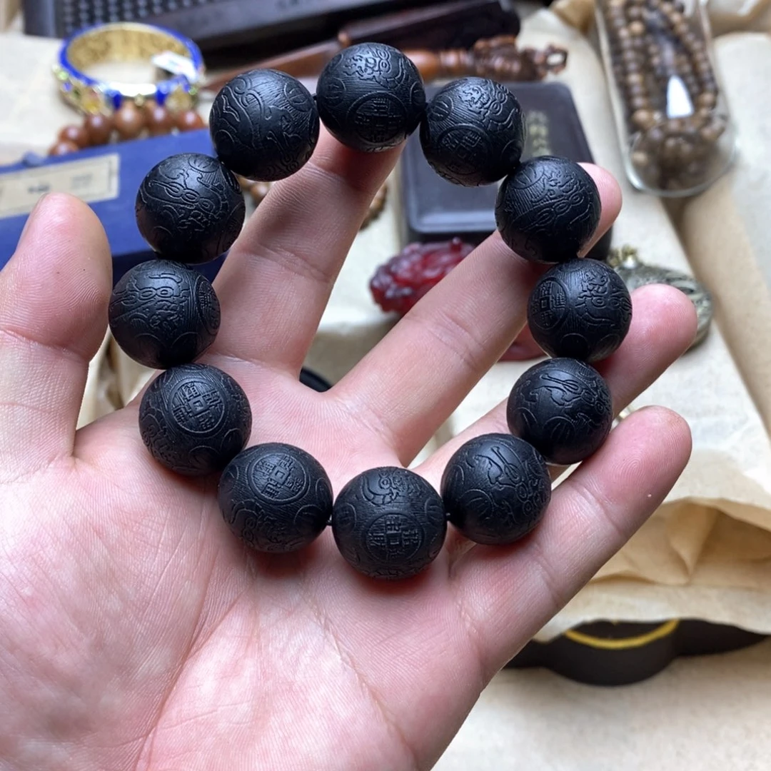 大叶紫檀（黑酸枝木类）
