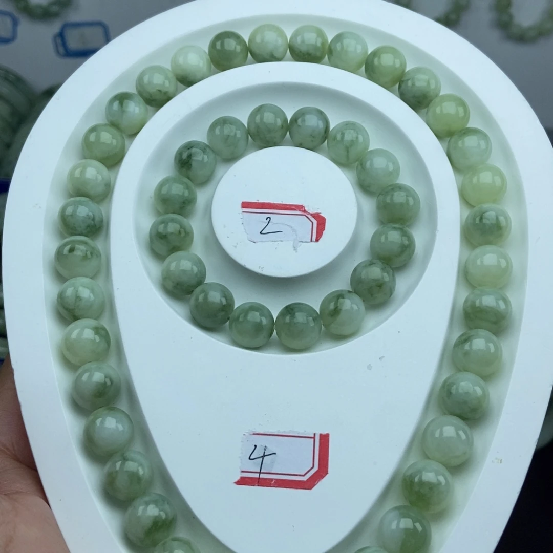 未镶嵌蛇纹石玉手链