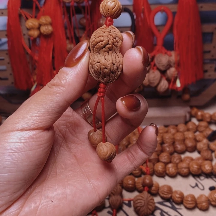 桃核吊坠龙纹桃枭