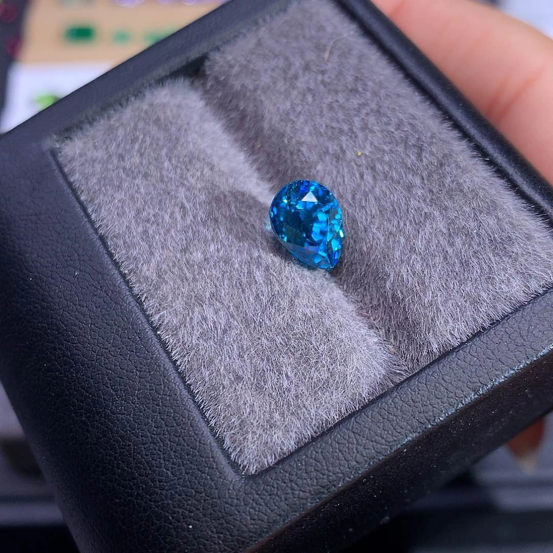 锆石裸石未镶嵌4.444ct风信子