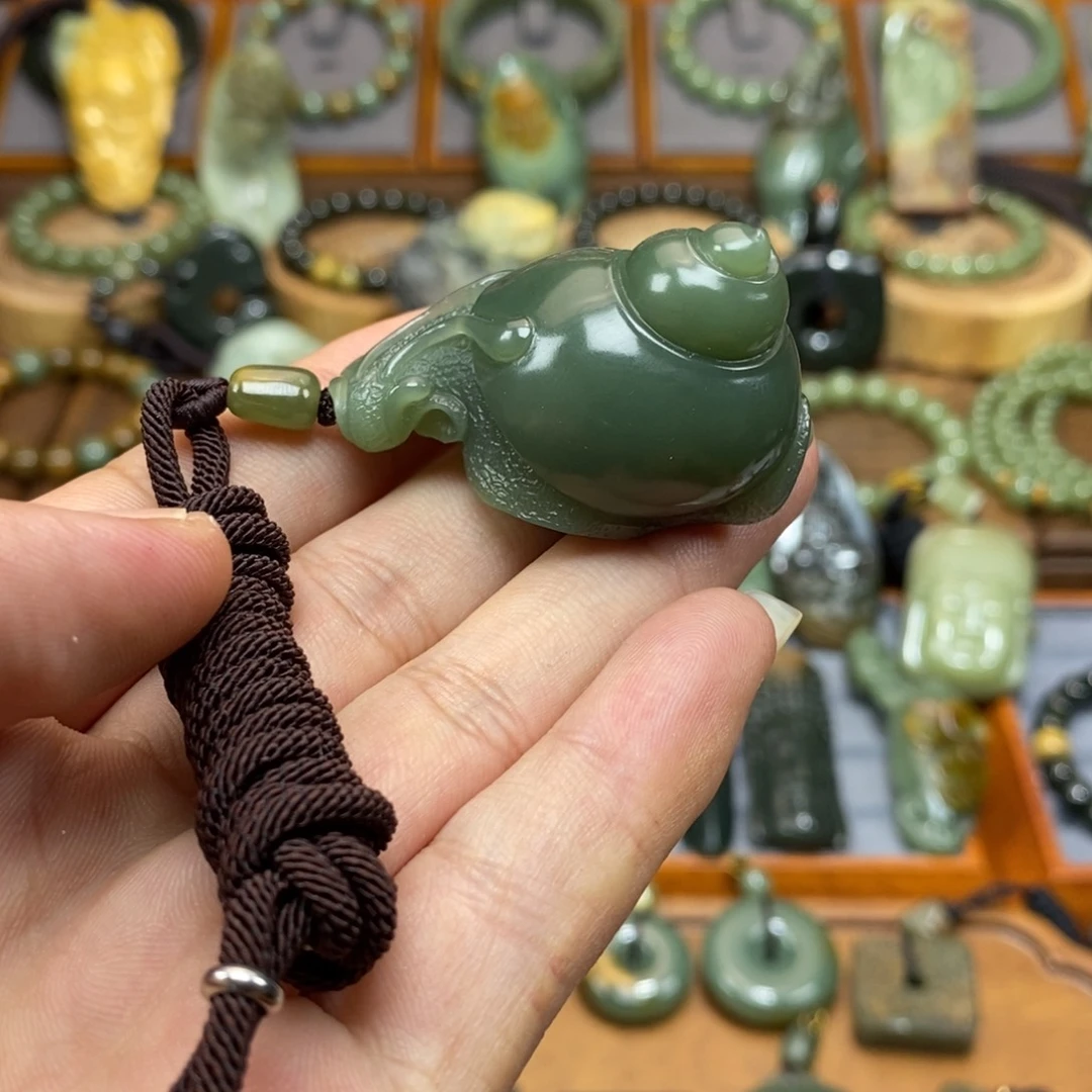 岫岩河磨玉（透闪石质玉）未镶嵌吊坠(赠链)