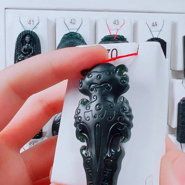 未镶嵌蛇纹石玉玉牌