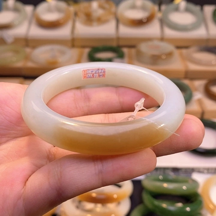 和田玉未镶嵌珠宝奇石53