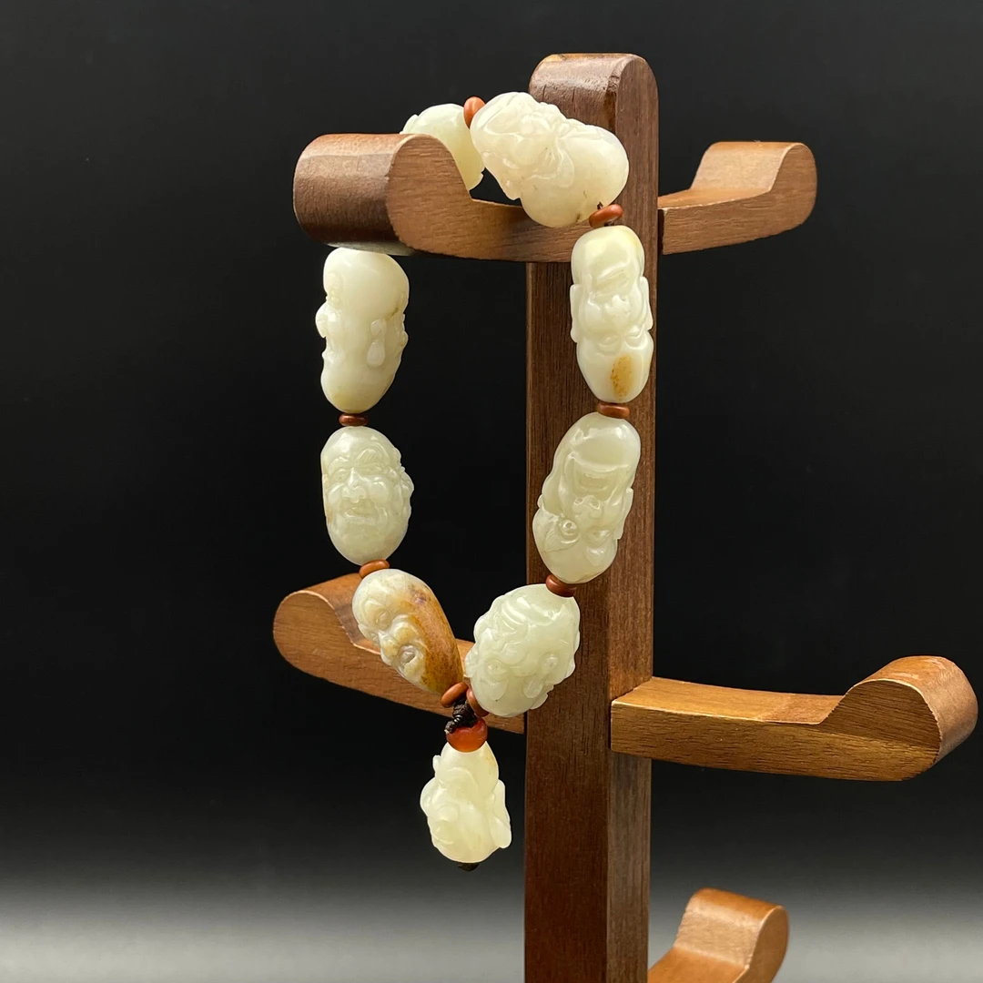 LOT.27和田玉人物手串/596614