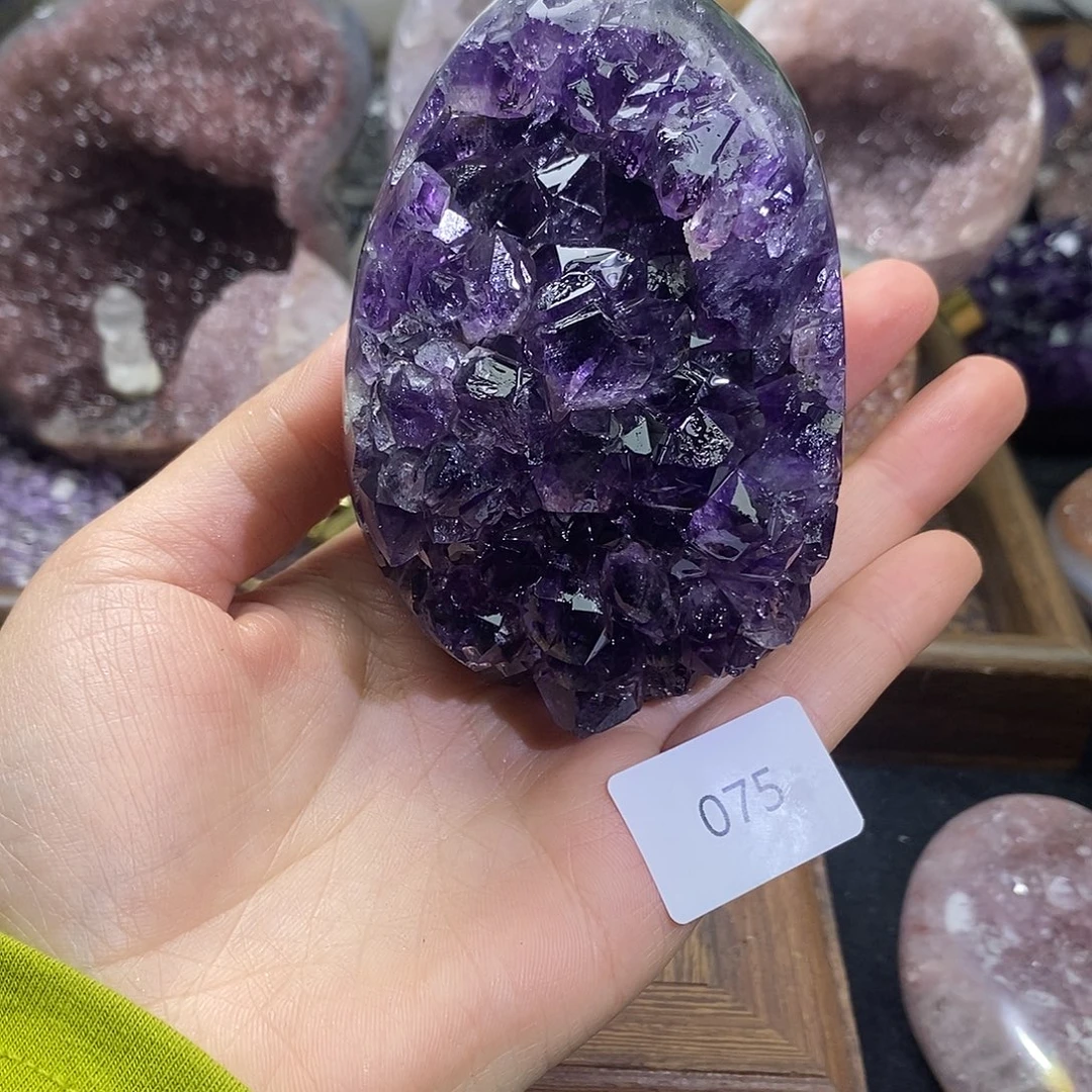 大型摆件（非配饰）紫晶未镶嵌