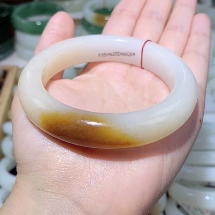 和田玉手镯未镶嵌糖白镯59