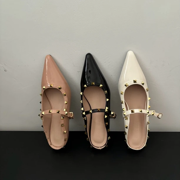 若琳～法式尖头不过时铆钉内增高包头半拖鞋舒适百搭日常凉鞋