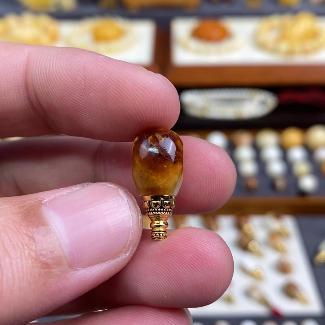 蜜蜡未镶嵌裸石配饰瑕疵款三通尺寸9.5