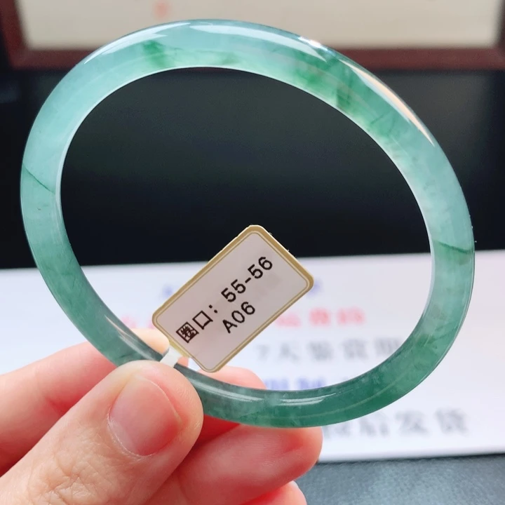 翡翠未镶嵌手镯翡翠手镯64