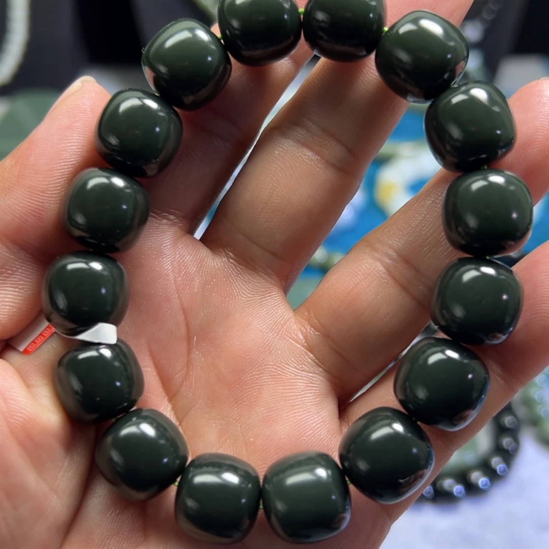 和田玉未镶嵌手链沙枣青卡14