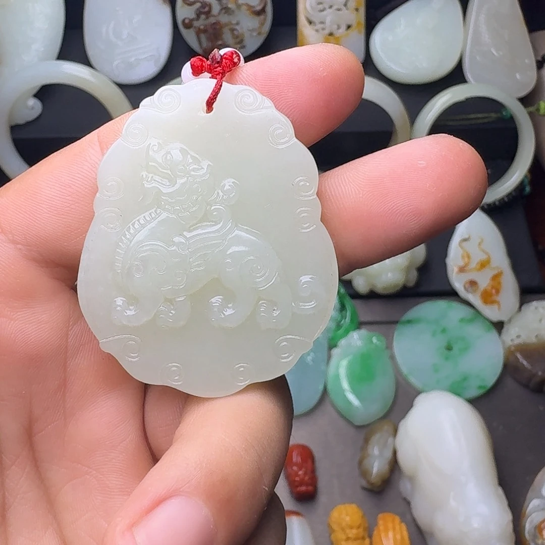 和田玉（青白玉）未镶嵌吊坠(不含链)