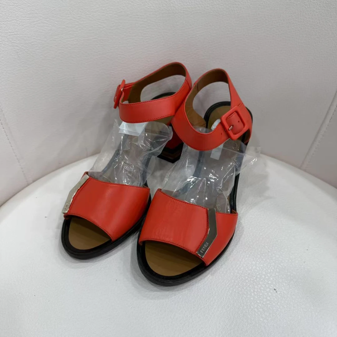 99新 FENDI/芬迪 鞋子 尺码38