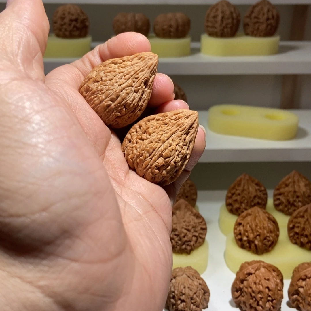 我***斯核桃原树坐佛34尺货头