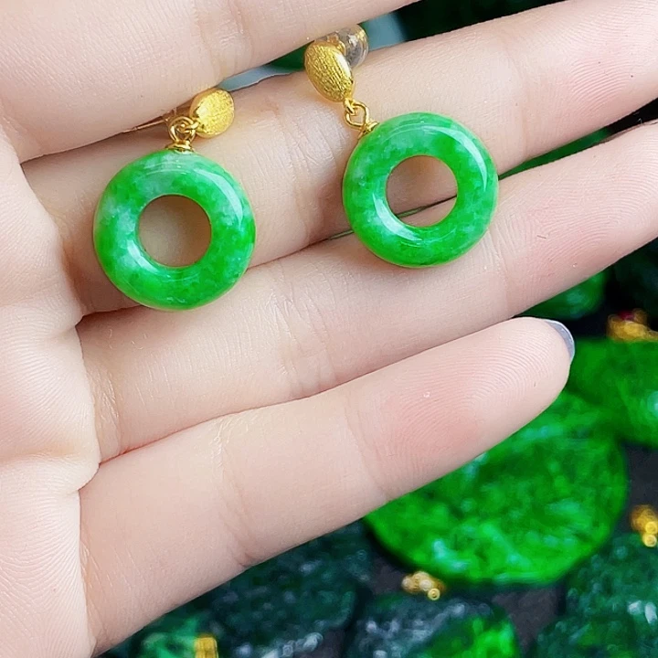 翡翠银S925镶嵌颈饰多样性