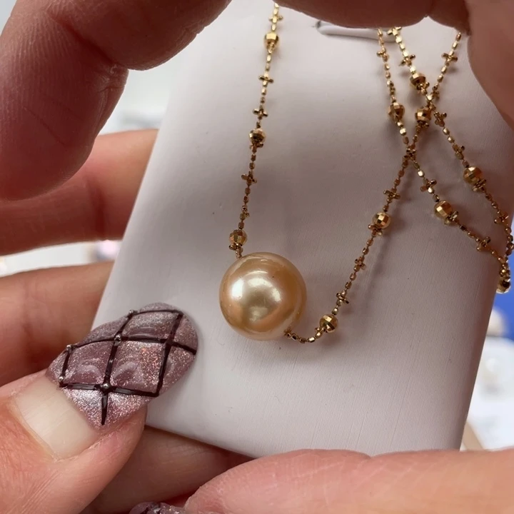 海水珍珠颈饰18K金镶嵌