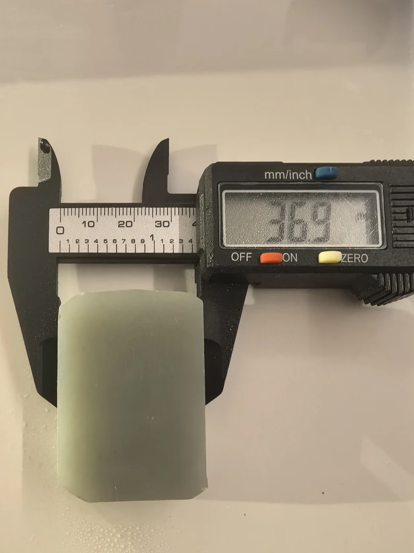 新疆且末和田玉--中号