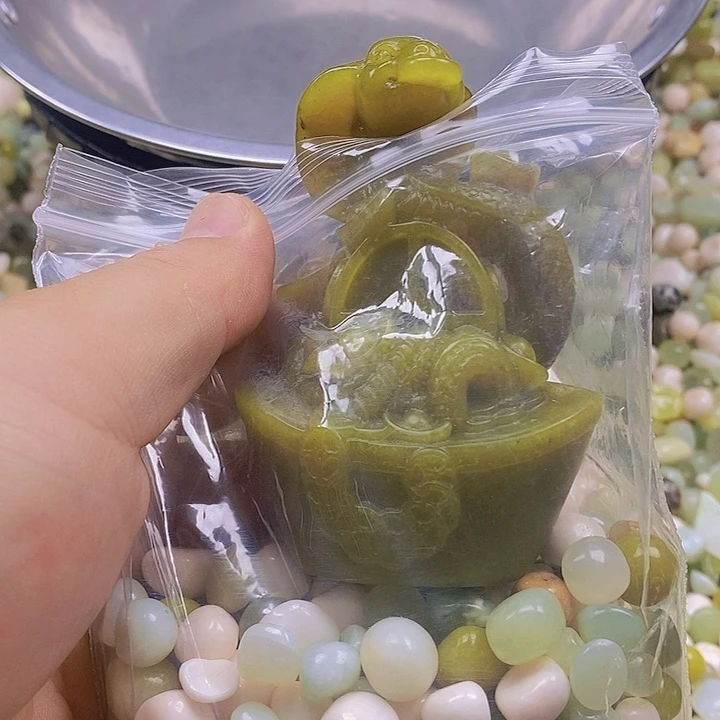 蛇纹石玉未镶嵌岫玉