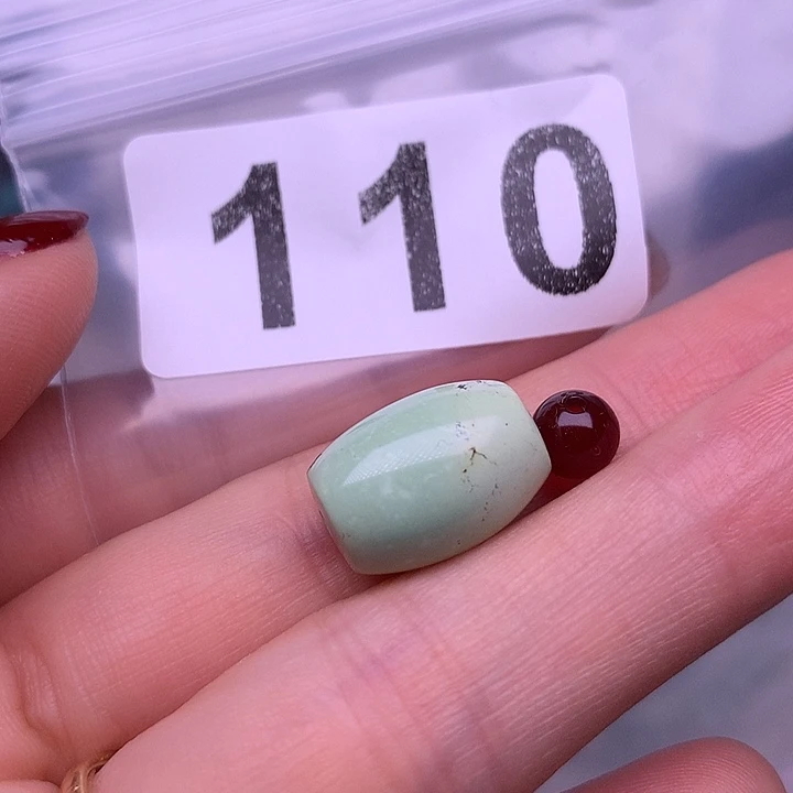 南红玛瑙未镶嵌珠宝奇石