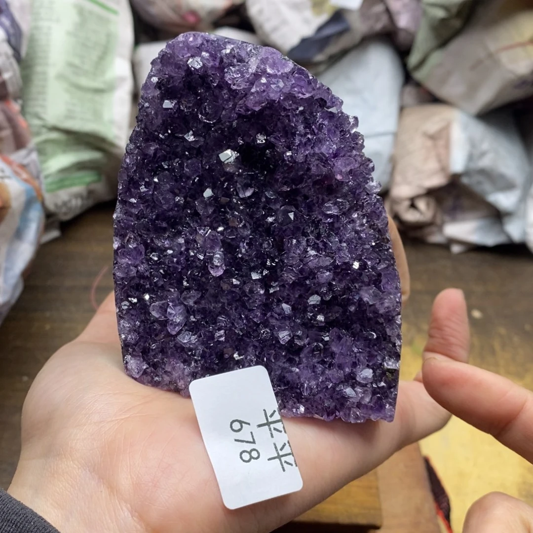 紫晶乌拉圭未镶嵌