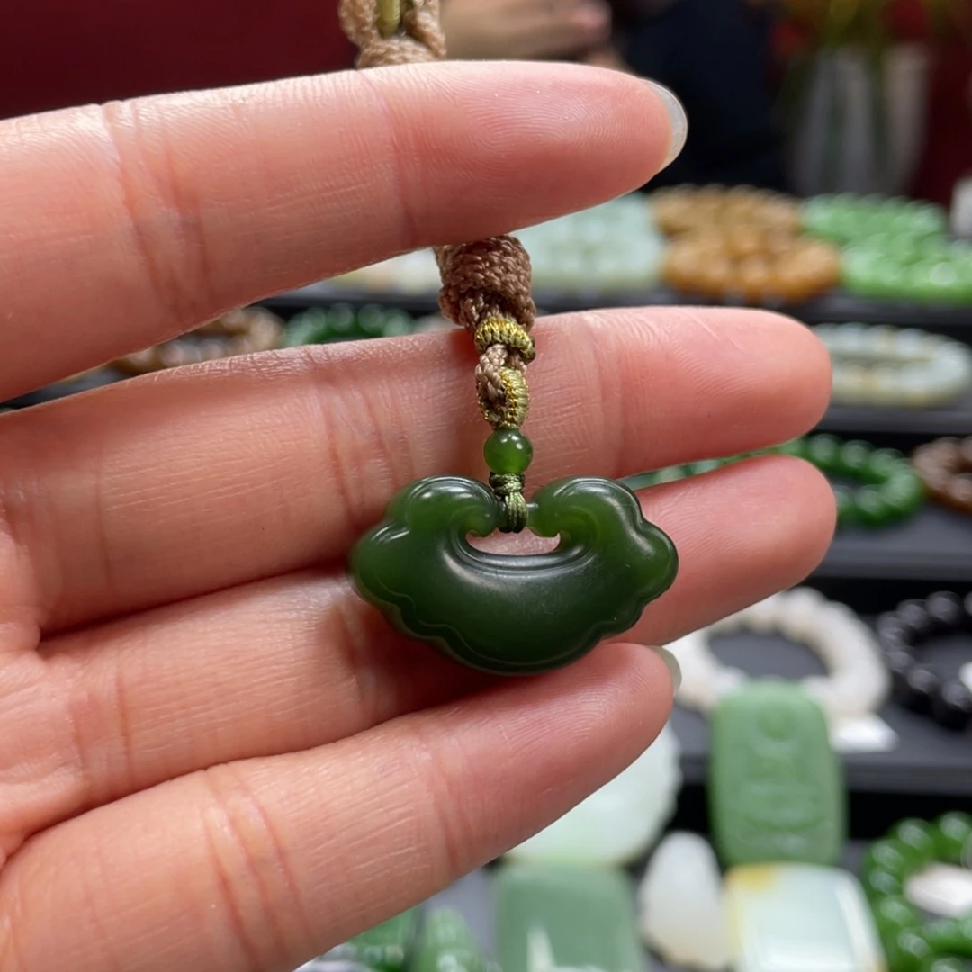 和田玉（碧玉）颈饰未镶嵌