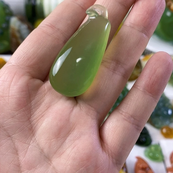 未镶嵌岫玉挂件吊坠