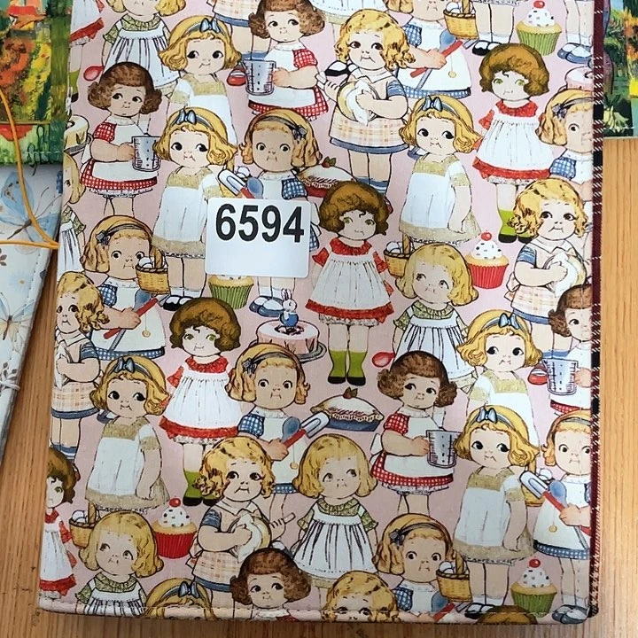 刺绣橙****酱b5活页加空白纸6594。