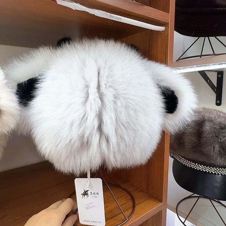 羊剖层皮革冬季加厚保暖帽子