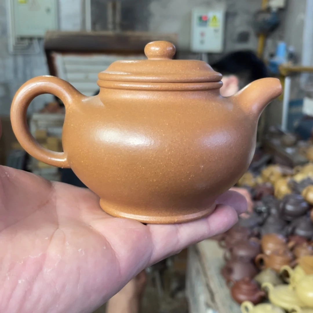 茶壶紫砂LZX。 沉香段。   掇只。 250CC