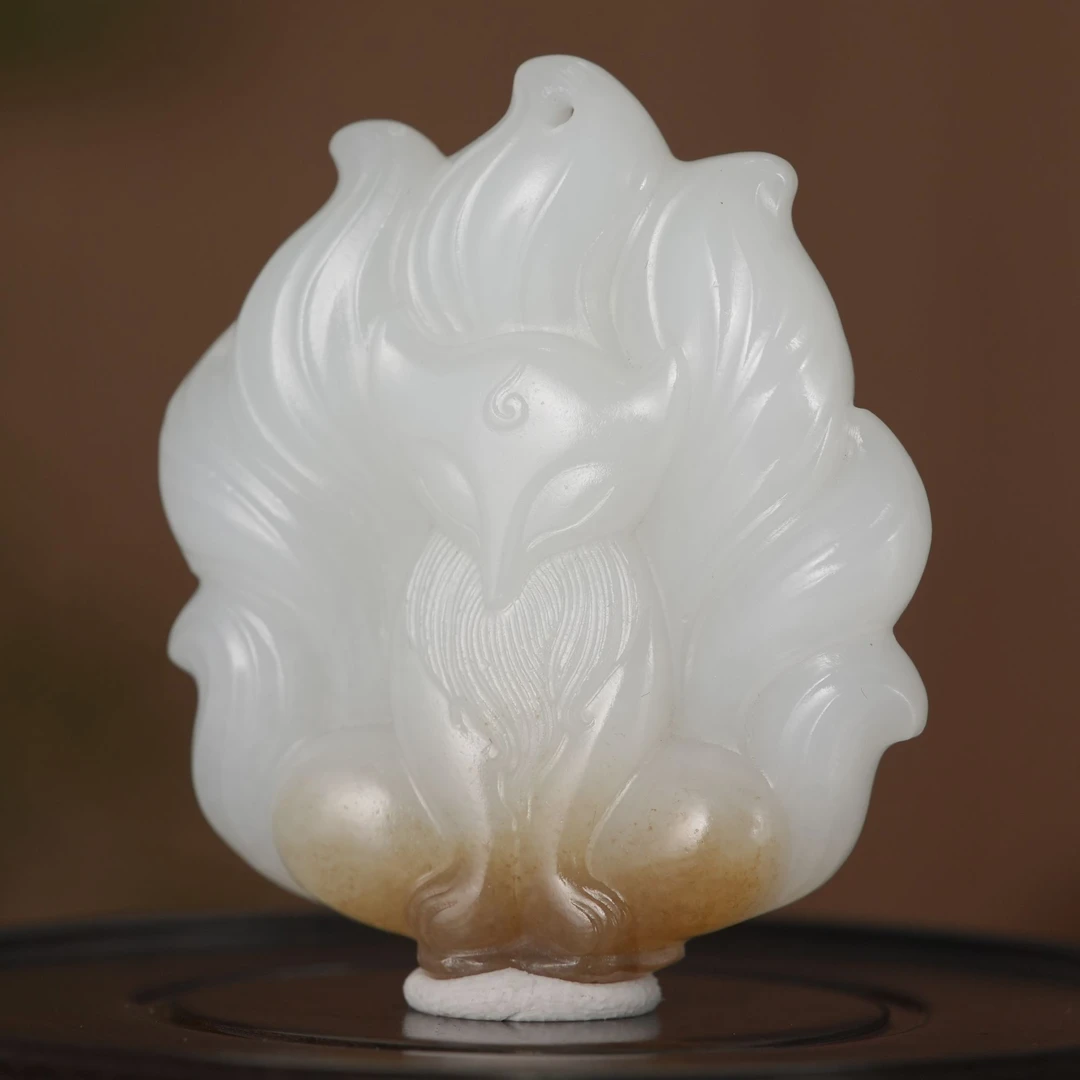 Lot23.和田糖白玉九尾狐挂坠/023884/拍宝