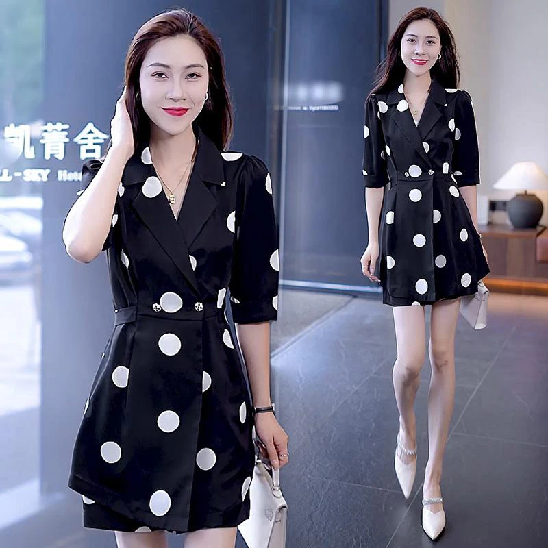 时尚连衣裙短裤套装2025年夏季新款洋气遮肉显瘦港风西装两件套潮